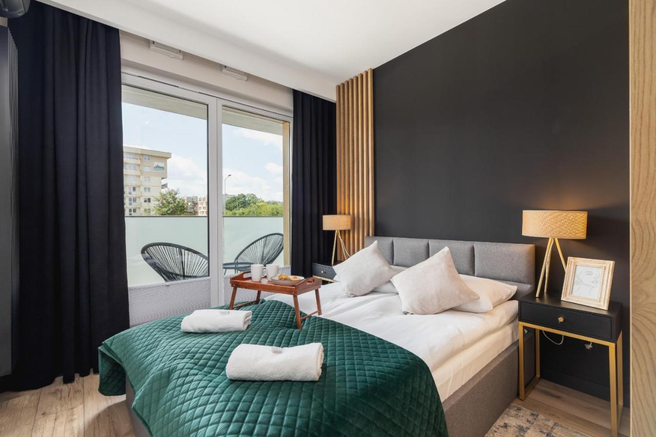 Solaris Park Apartment Tauron Arena By Renters Prestige Краков Экстерьер фото
